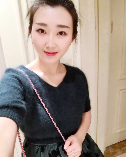 小妮的第三张照片--大田相亲网