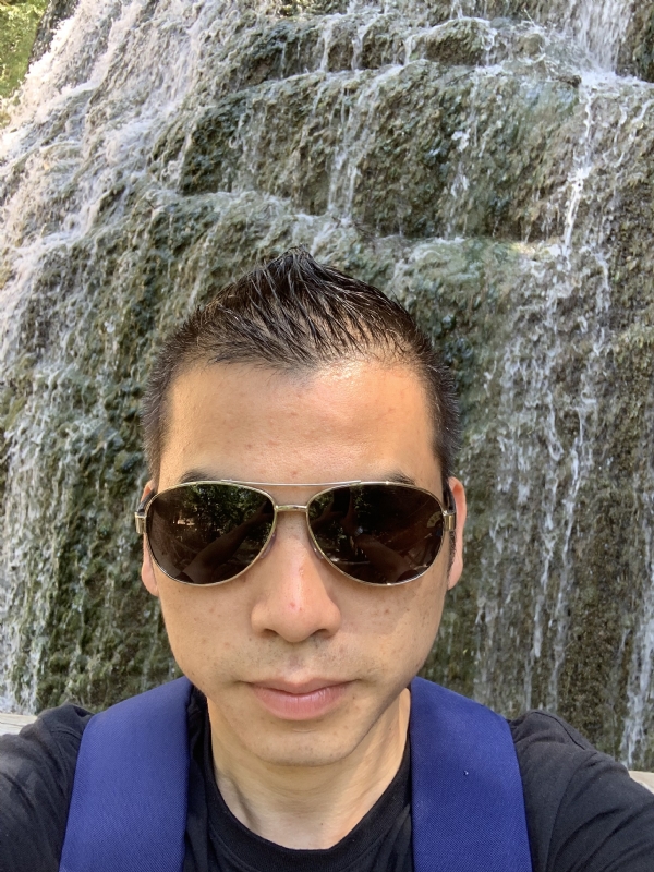 高兴的第二张照片--大田相亲网