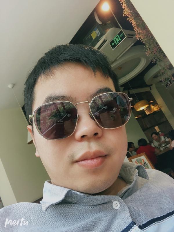 月台等路人的第一张照片--大田相亲网