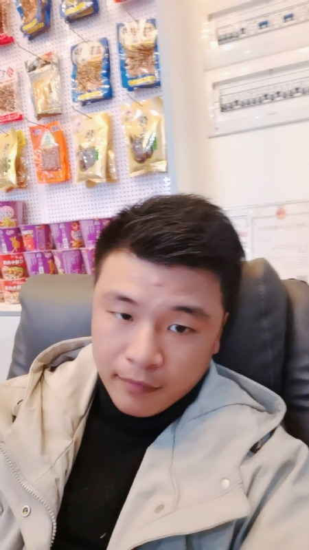 小宇的第一张照片--大田相亲网