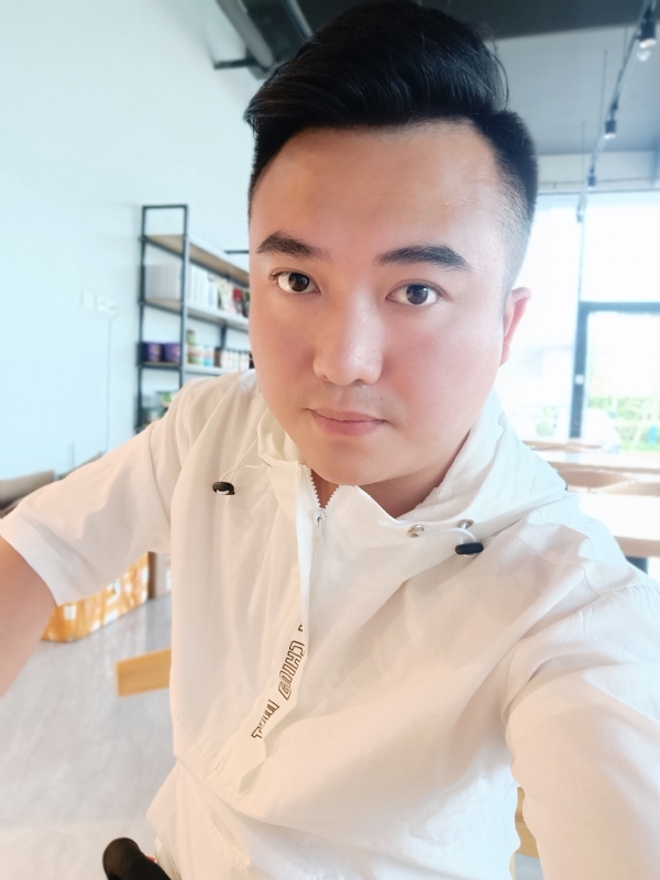 王先生的第一张照片--大田相亲网