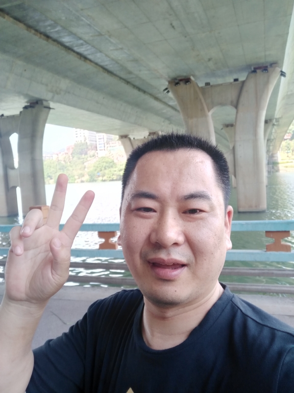 上人的第一张照片--大田相亲网