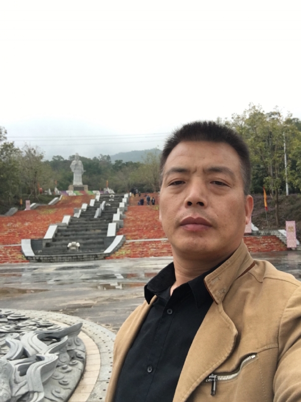 开心的松鼠的第二张照片--大田相亲网