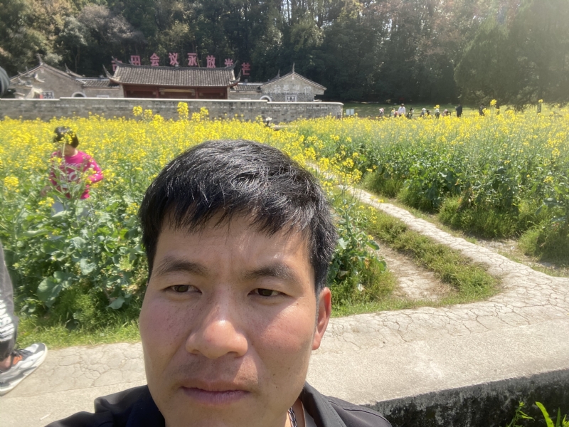 开心的第一张照片--大田相亲网