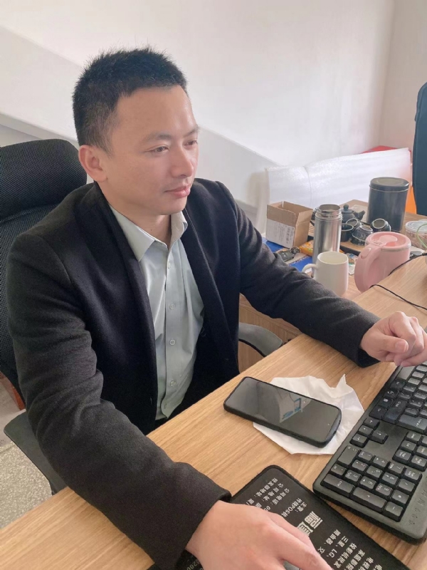 落叶知秋的第一张照片--大田相亲网