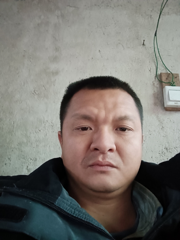 兰成龙的第二张照片--大田相亲网